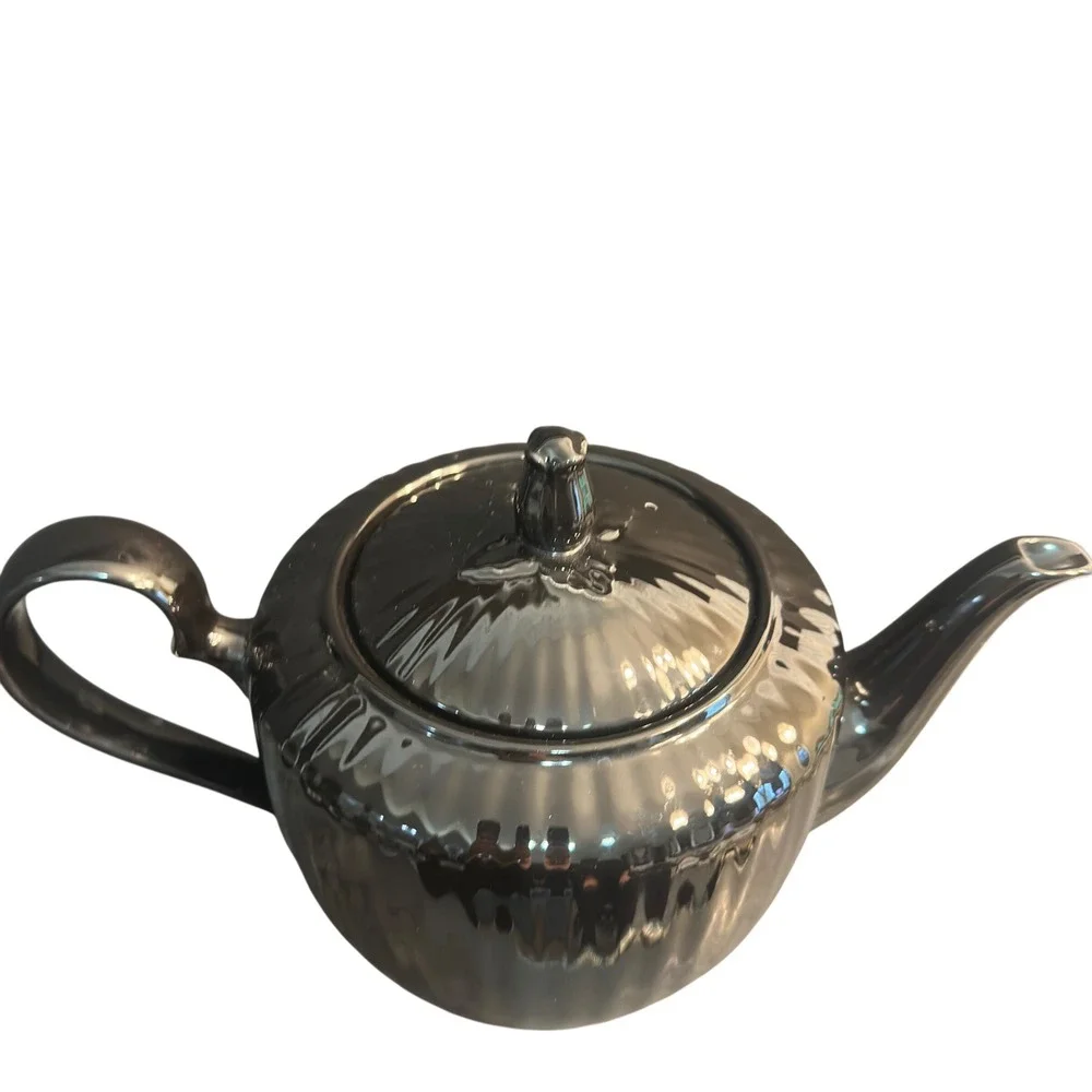 Mikasa Teapot Potpourri Black Tulip FS 700 Larry Laslo Vintage Ceramic Japan 7in